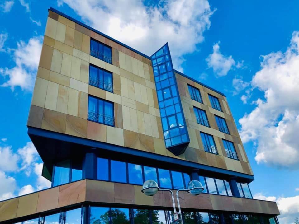Wunderschoenes Apartment Im Zentrum Goldstadt ฟอร์ซไฮม์ ภายนอก รูปภาพ