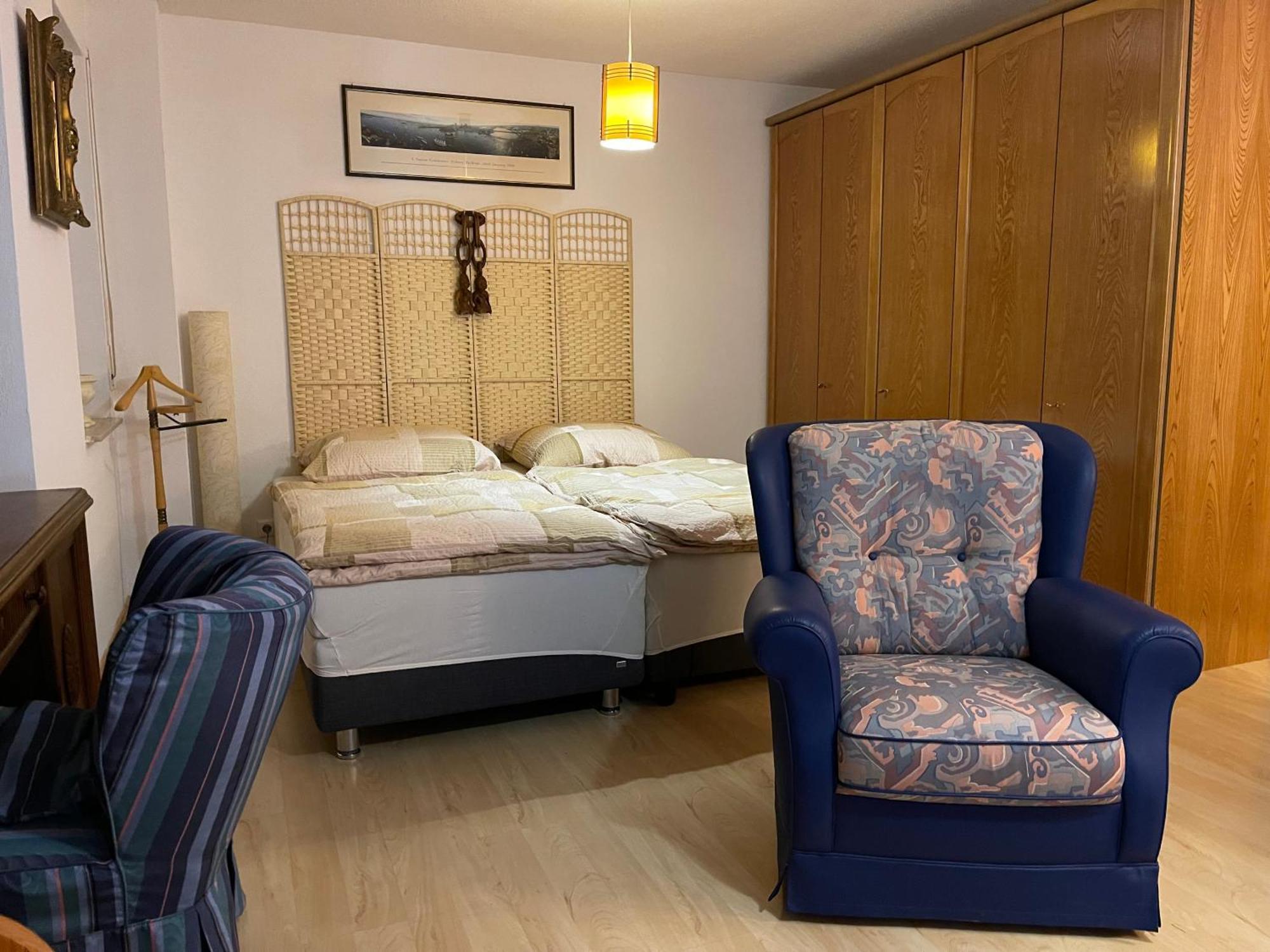 Wunderschoenes Apartment Im Zentrum Goldstadt ฟอร์ซไฮม์ ภายนอก รูปภาพ